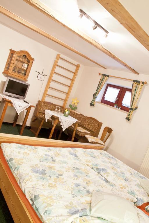 Frühstücks Pension Zum Postillion Klingenthal Exterior foto