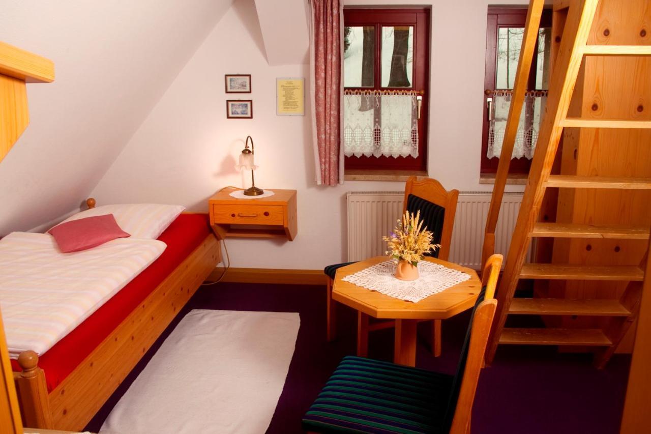 Frühstücks Pension Zum Postillion Klingenthal Zimmer foto